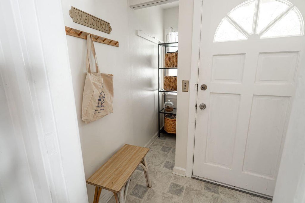 744 N 115, Wauwatosa