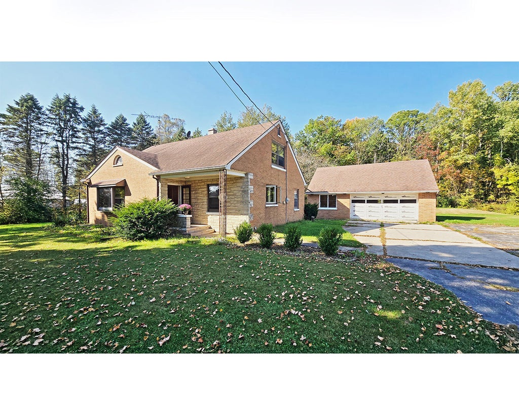 8912 State Highway 147 -, Mishicot