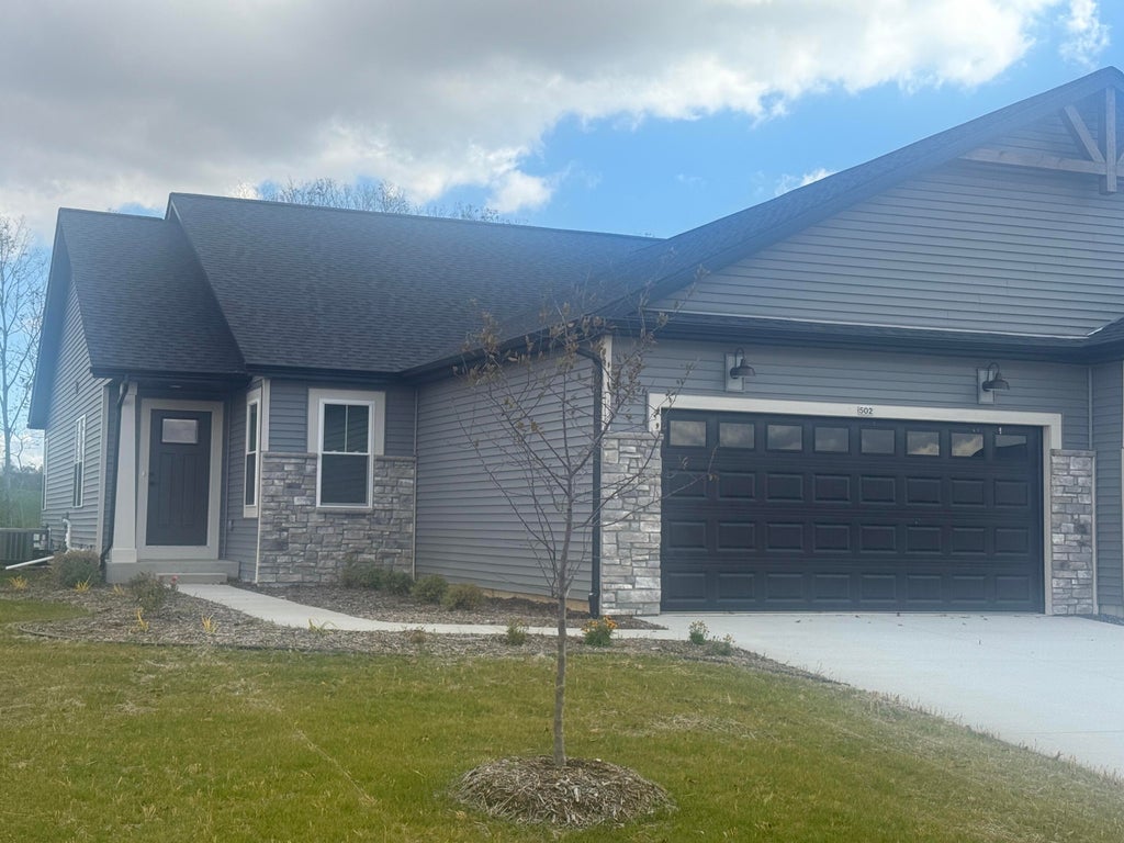 502 Golf Dr, Jefferson