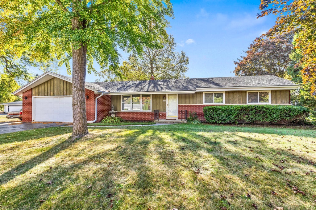 8680 N 63rd St, Brown Deer