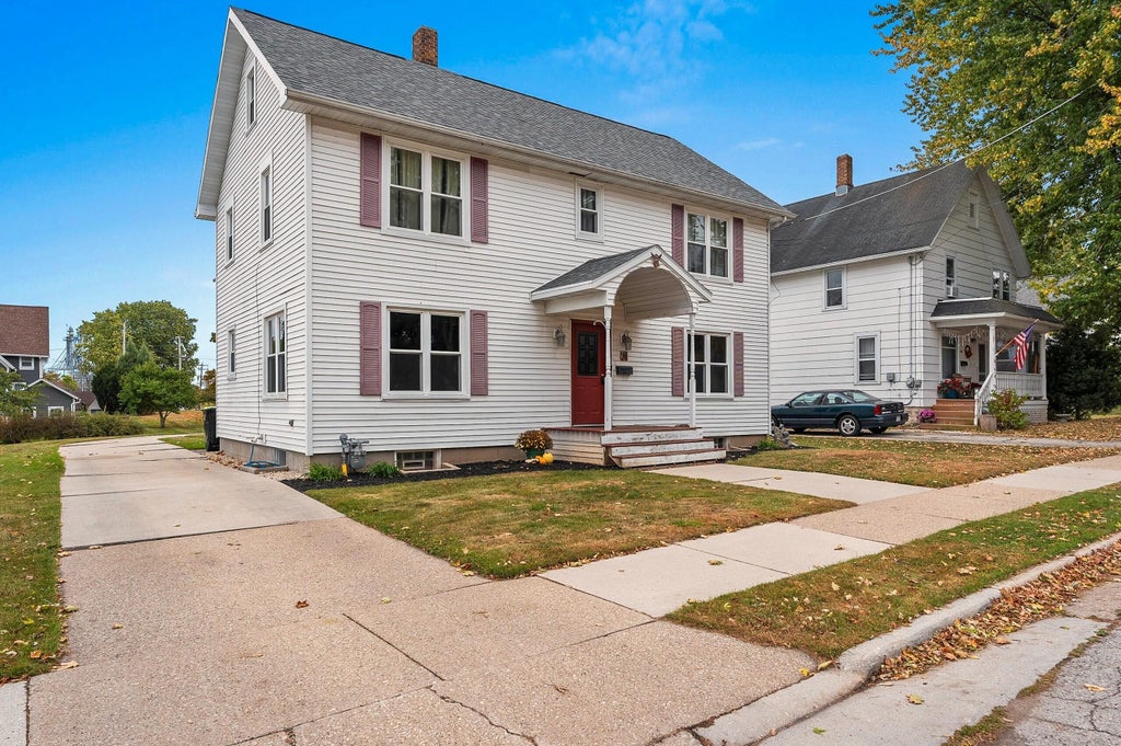 60 S Columbia St, Chilton