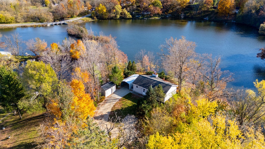 W2974 Elmore Dr, Ashford