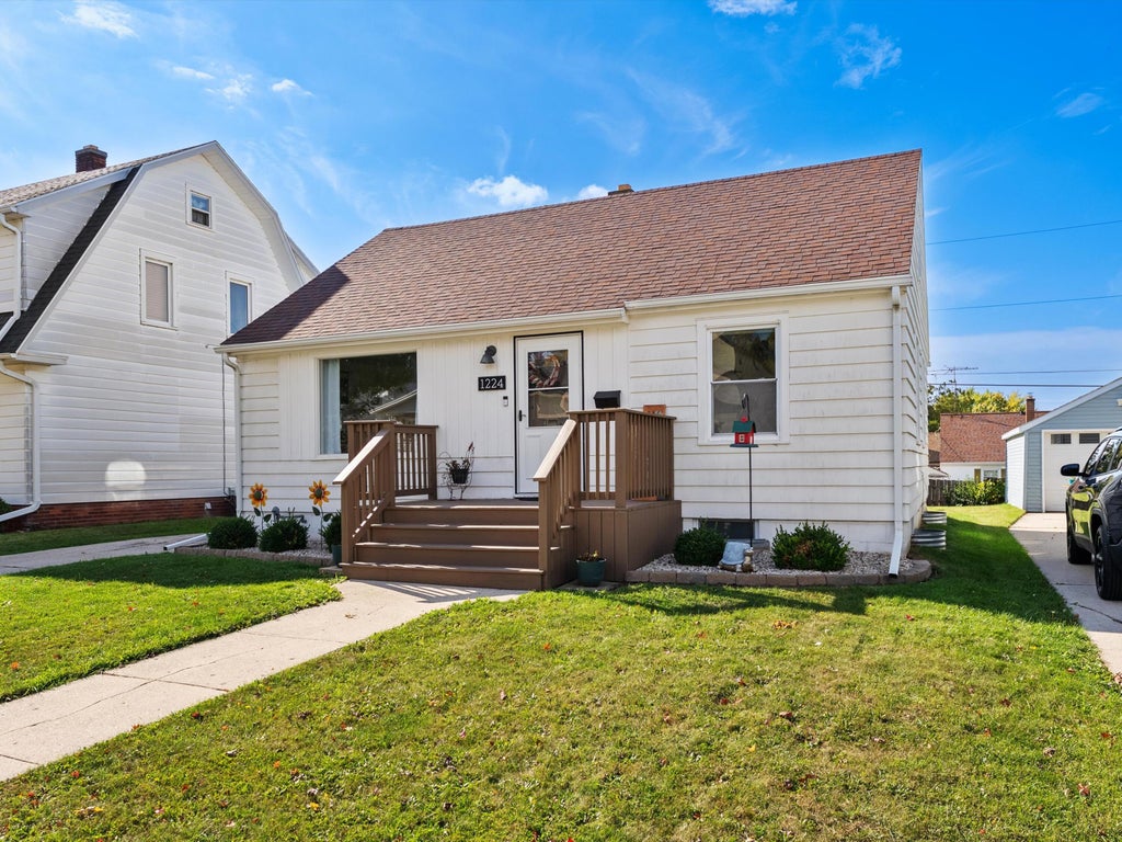 1224 S 21st, Sheboygan
