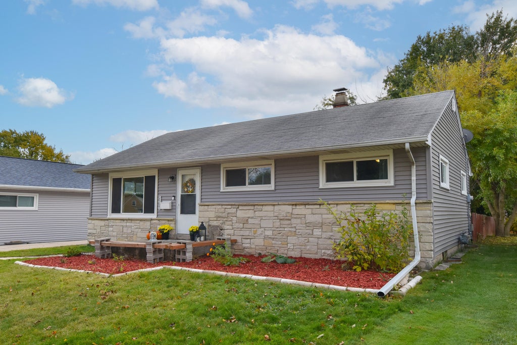 2507 W Whitaker Ave, Milwaukee