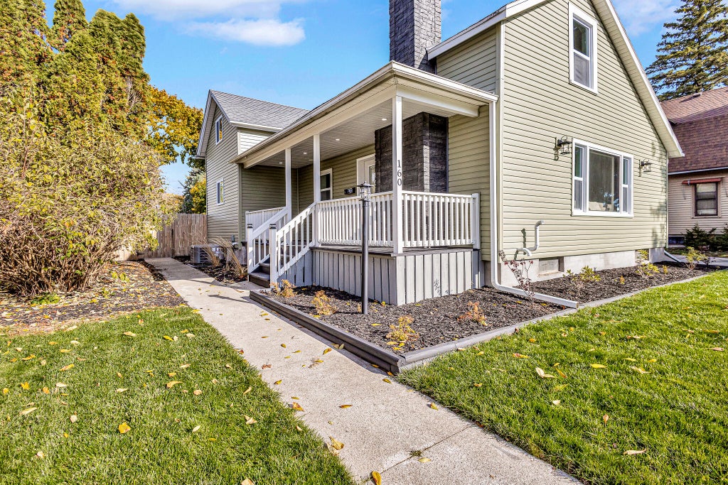 160 Guilford St, Sheboygan Falls
