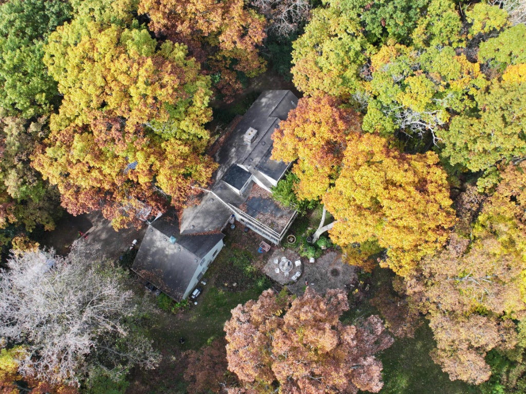 W286s4684 Woods Rd, Genesee