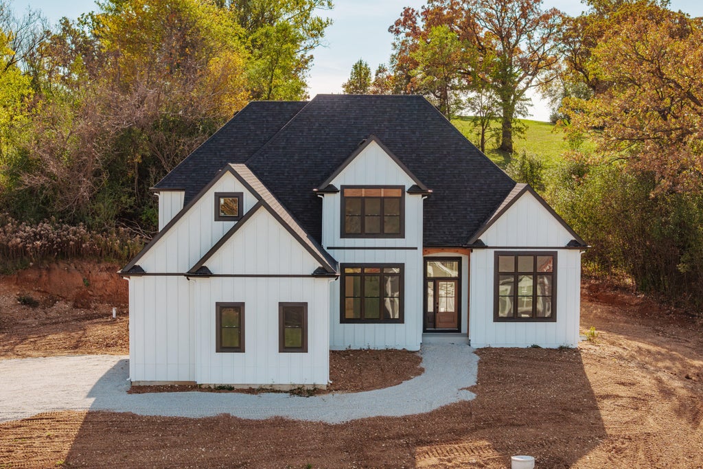 2417 Troy Hill, East Troy
