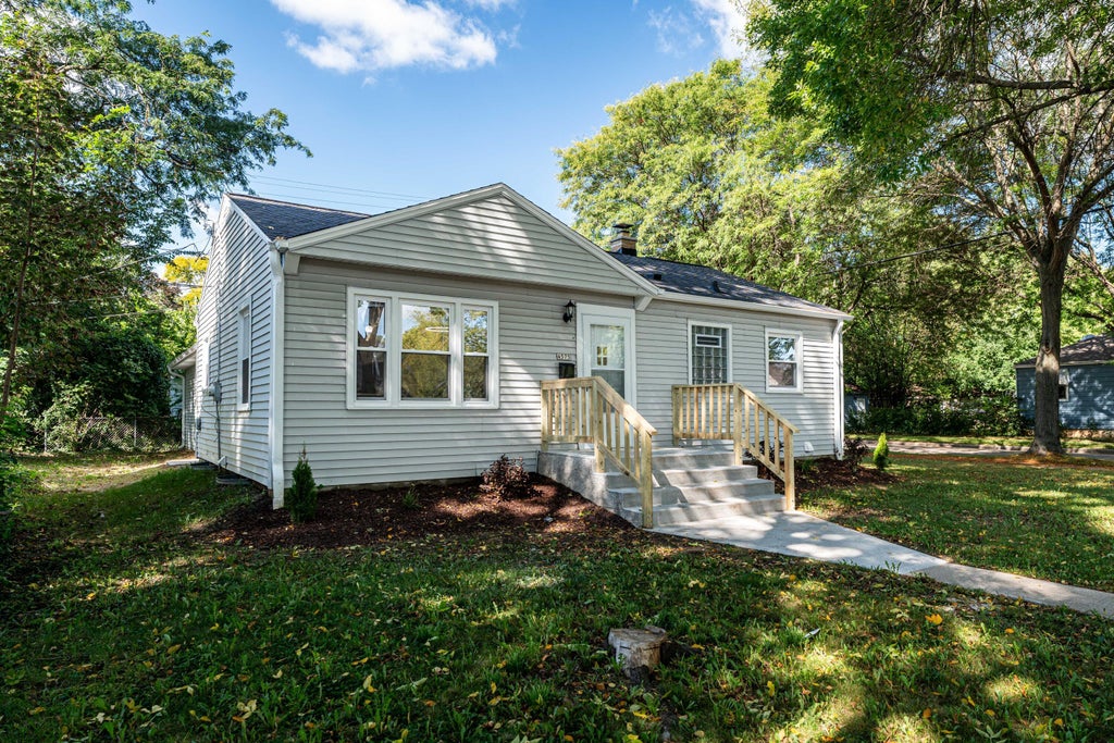 4575 N 44th St, Milwaukee