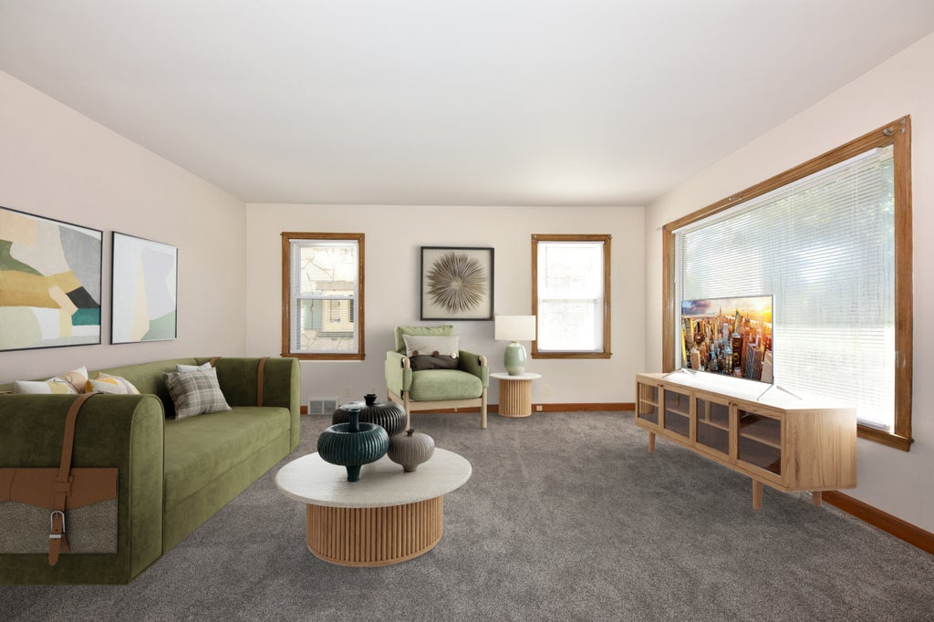 3028 N 76th St, Milwaukee