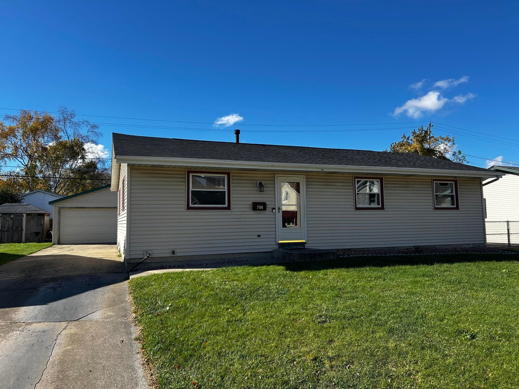 706 West Blvd, Racine