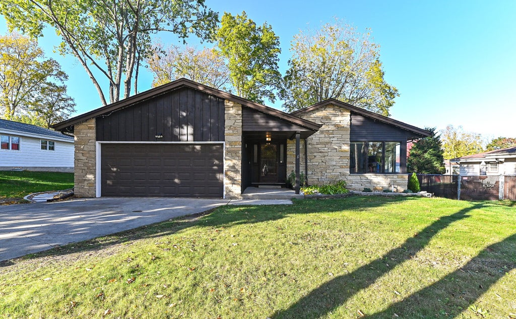 1800 Mackinac, South Milwaukee