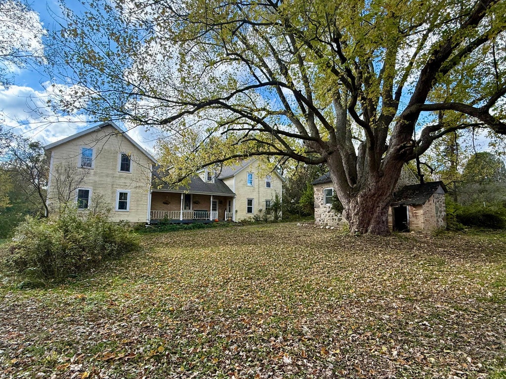 8878 Orchard Valley Rd, Farmington