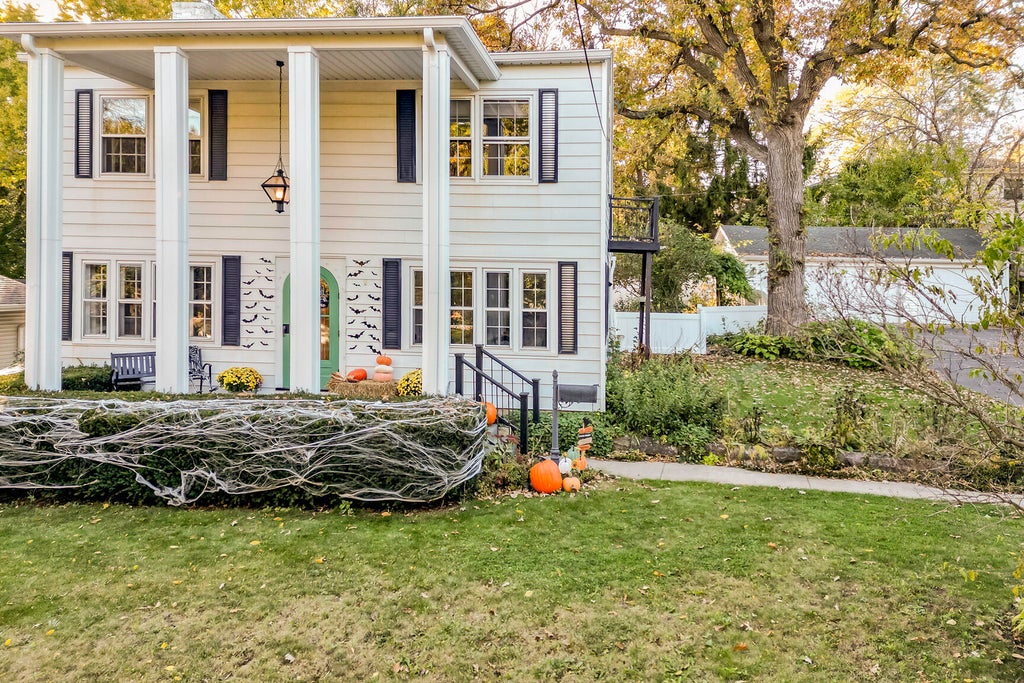 1516 Pleasant View Ave, Waukesha