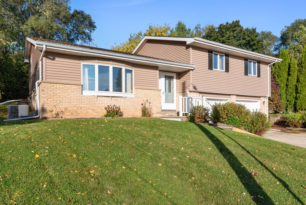 1161 Kewaskum St, Kewaskum