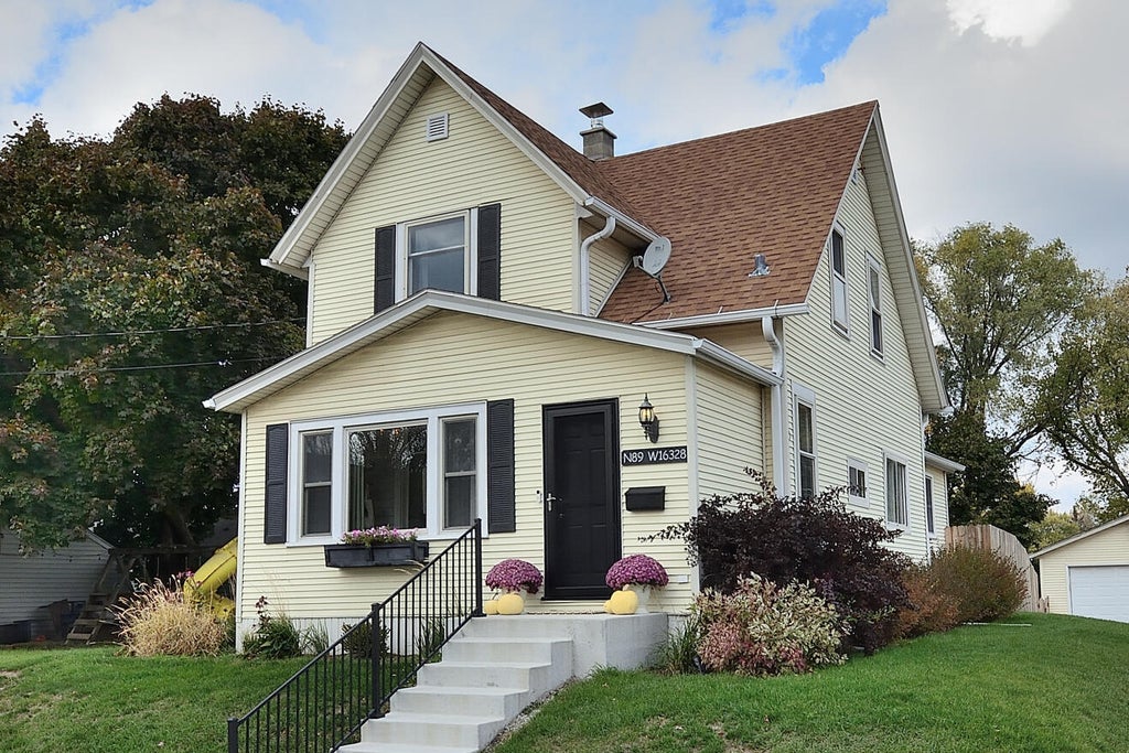 N89w16328 Cleveland Ave, Menomonee Falls