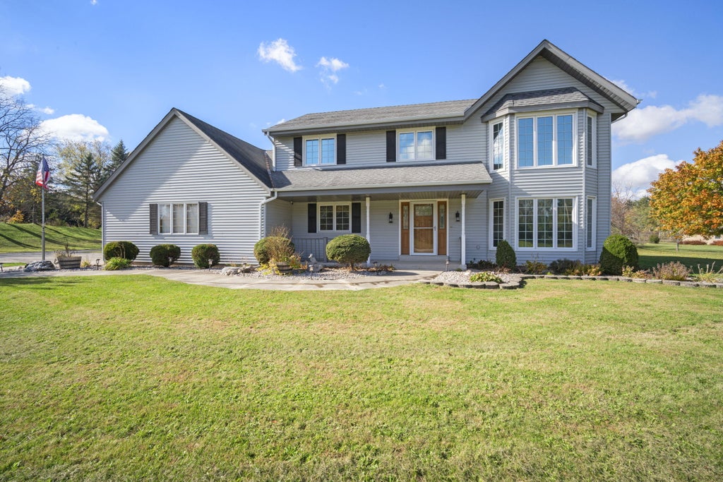 W225s6835 Guthrie Rd, Vernon