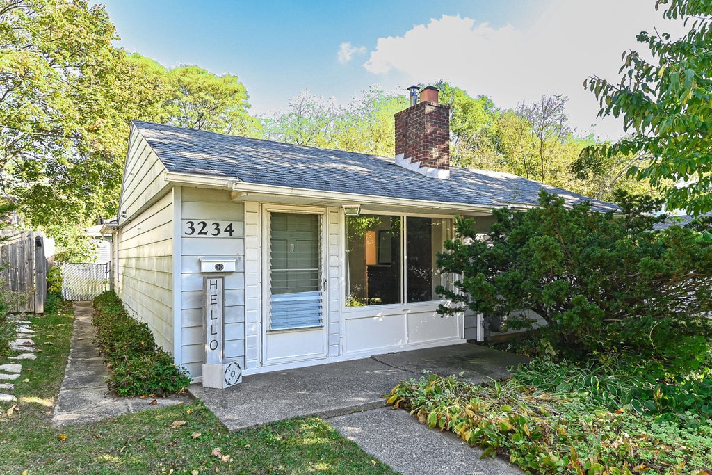 3234 N 83rd St, Milwaukee