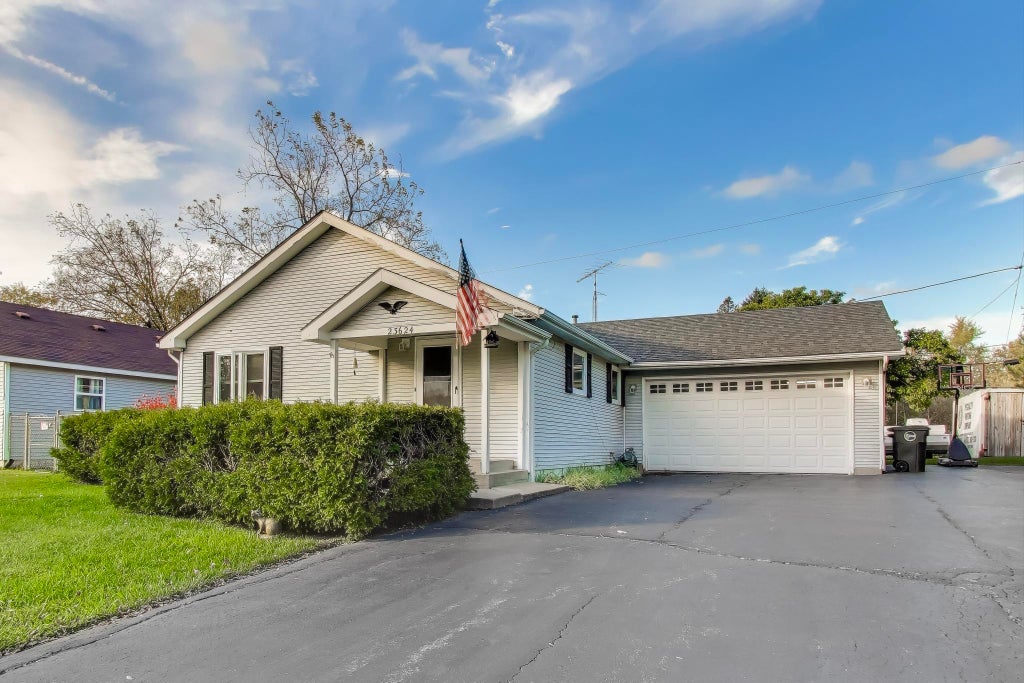 23624 124th St, Salem Lakes