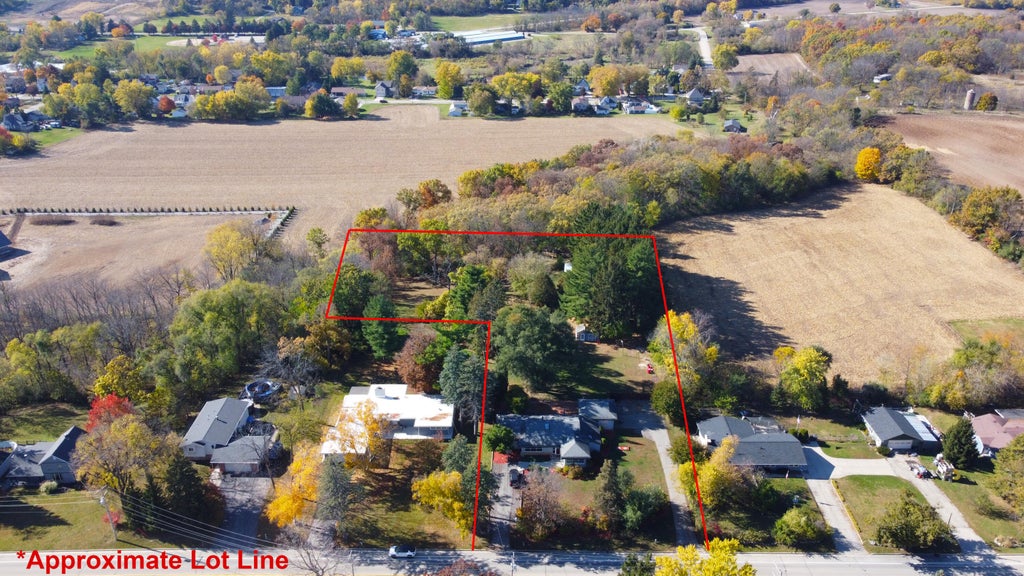 905 N Carter St, Genoa City