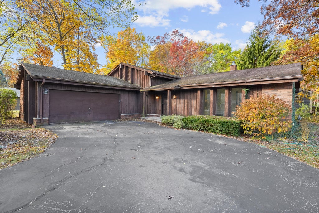 10010 32nd Ave, Pleasant Prairie