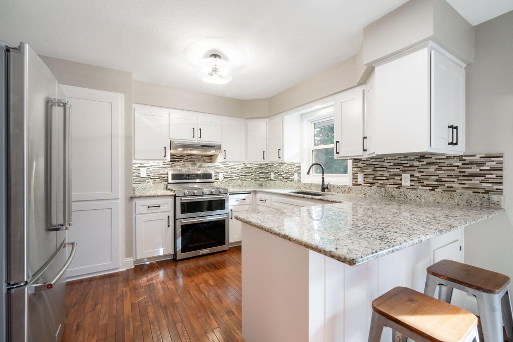 N99w16701 Woodcock Rd, Germantown