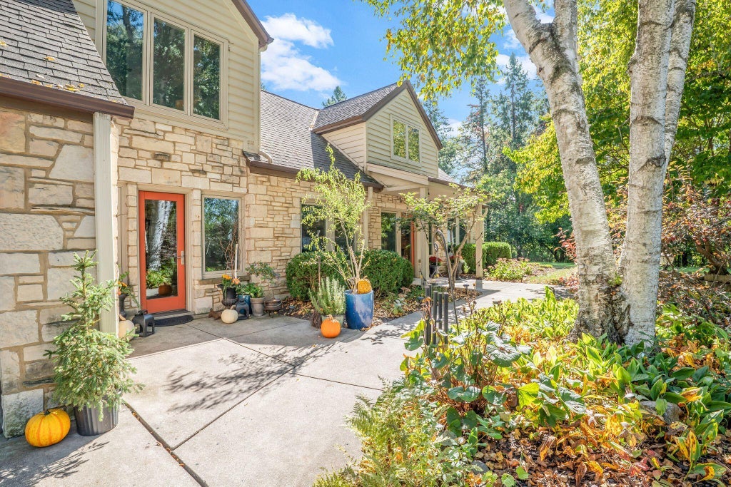 11516 N Spring Ave, Mequon