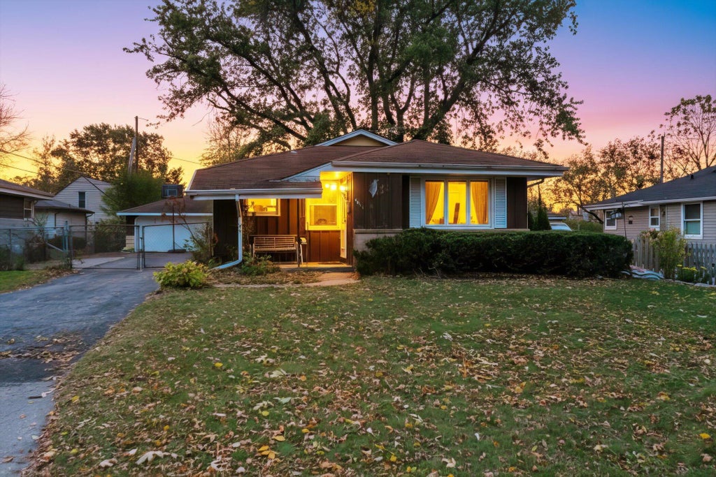 4611 W Kiley Ave, Milwaukee