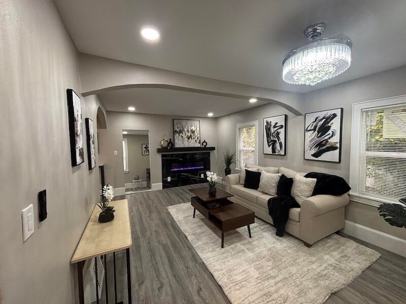 4265 N 39th St, Milwaukee