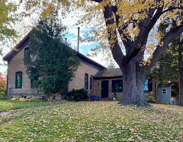 1003 N Plymouth Trl, New Holstein