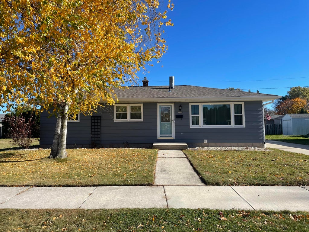 2321 N 27th Pl, Sheboygan