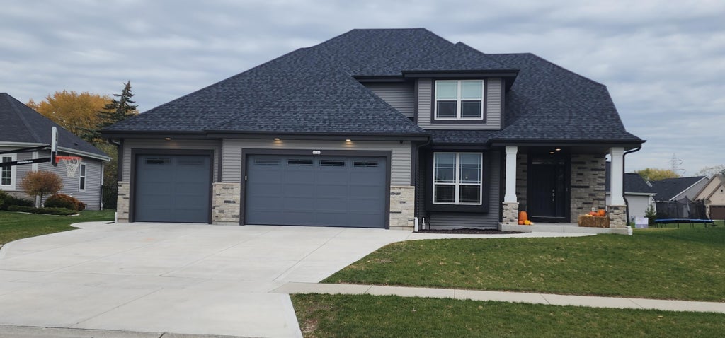 9334 S Arbor Creek, Oak Creek