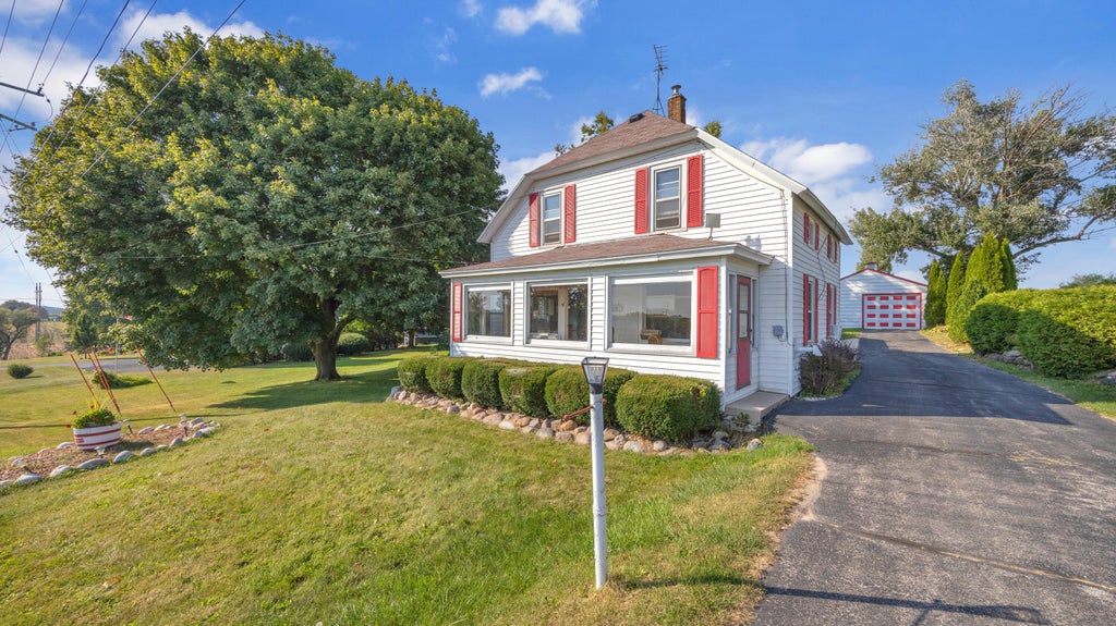 W2145 Fourth Street, Forest