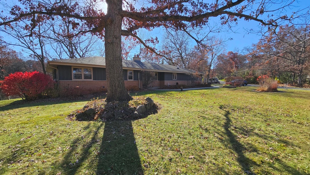 6009 218th, Salem Lakes