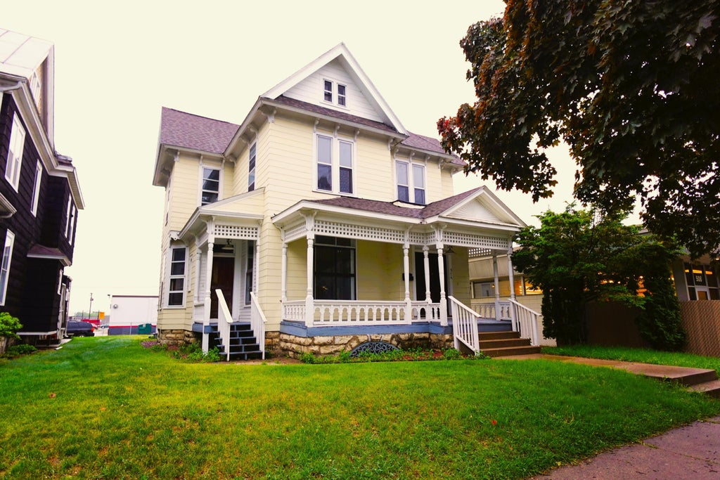 516 5th Ave S, La Crosse