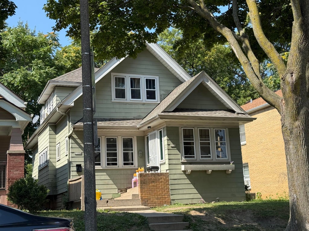 2723 N 52nd St 2723a, Milwaukee