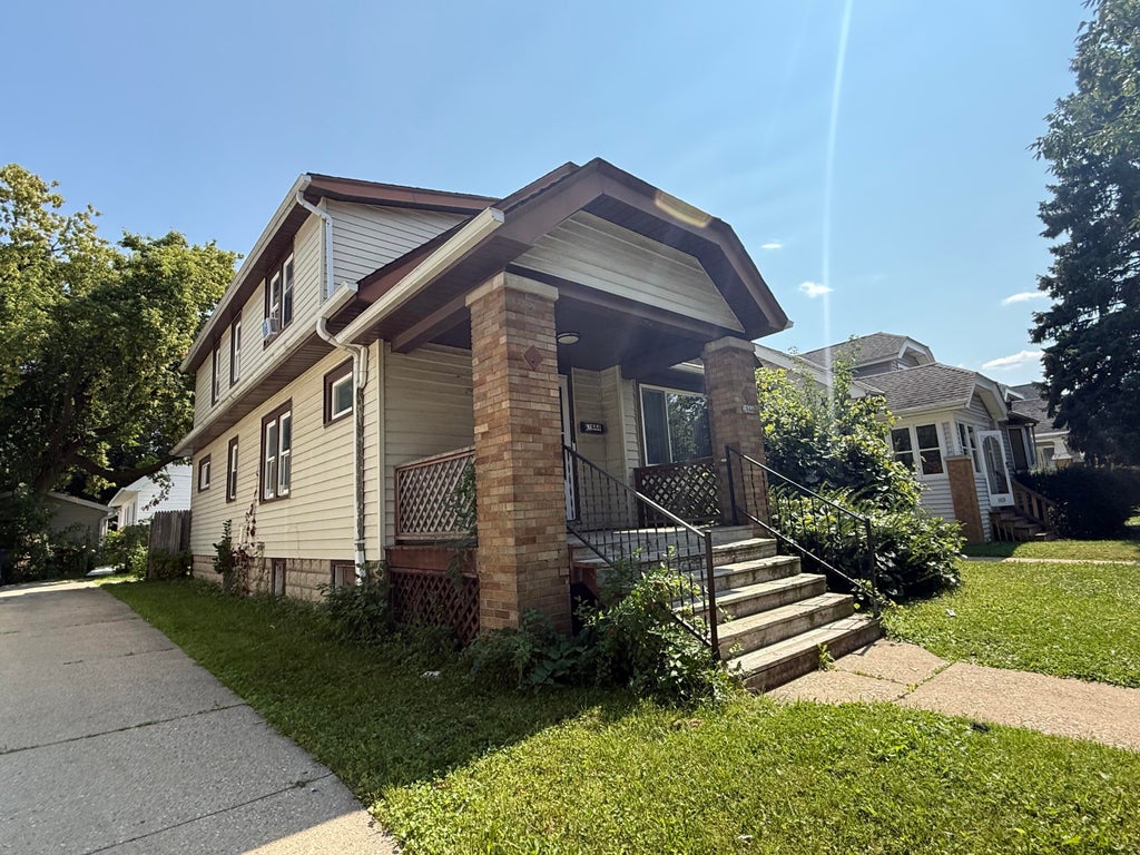 2844 N 57th St 2844a, Milwaukee