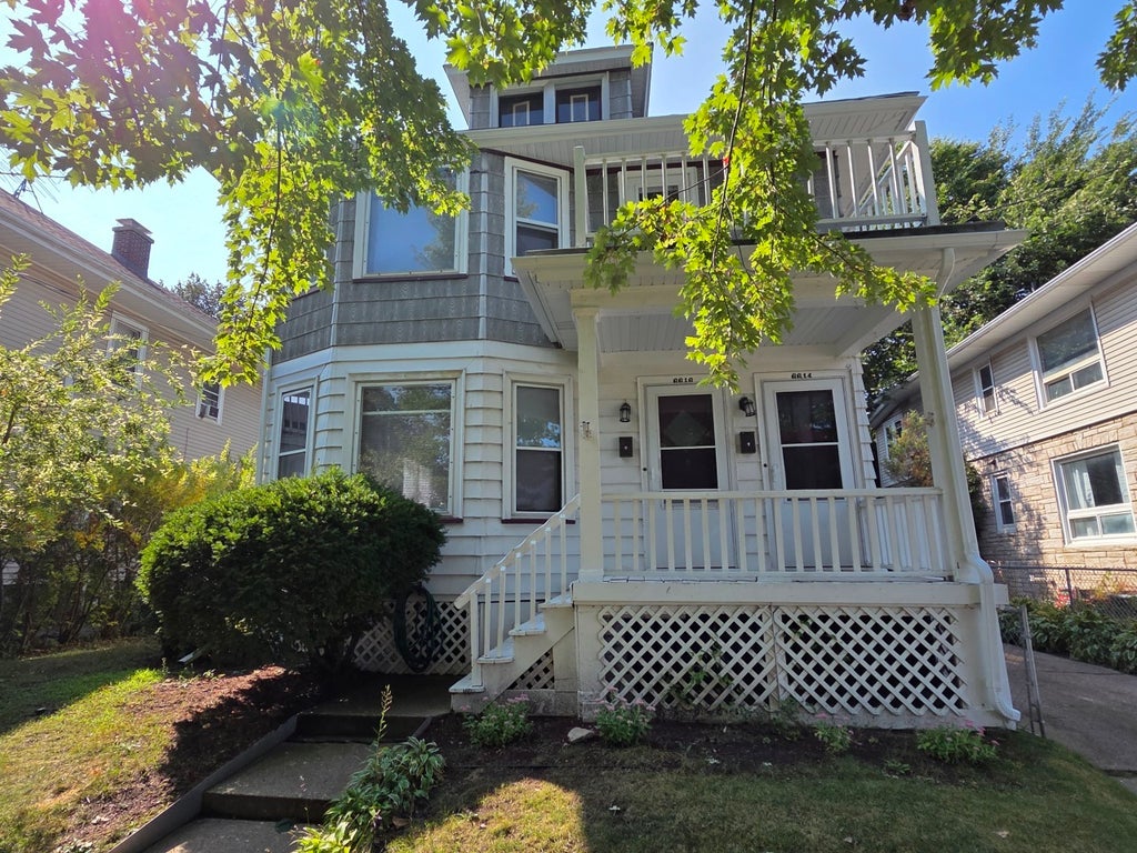 6614 5th Ave, Kenosha