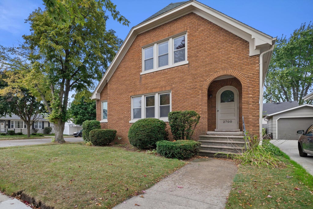 2700 Lasalle St, Racine