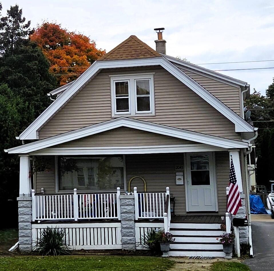 2043 S 81st St 2045, West Allis