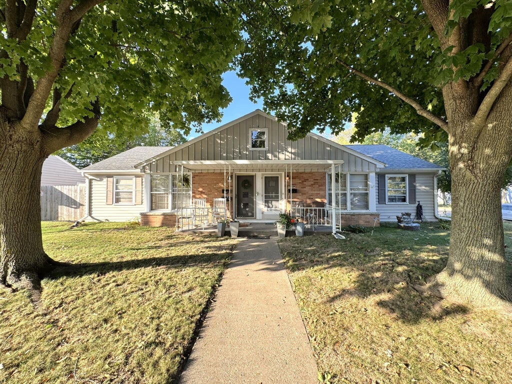 418 Washington St 420, Grafton