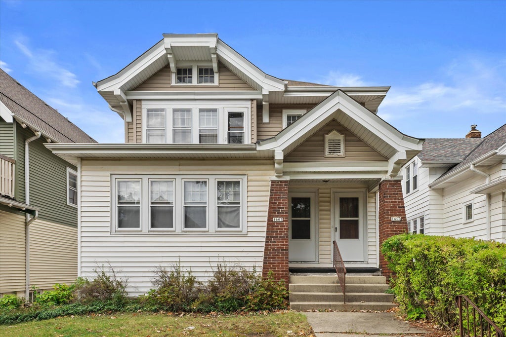 1607 N 52nd St 1609, Milwaukee