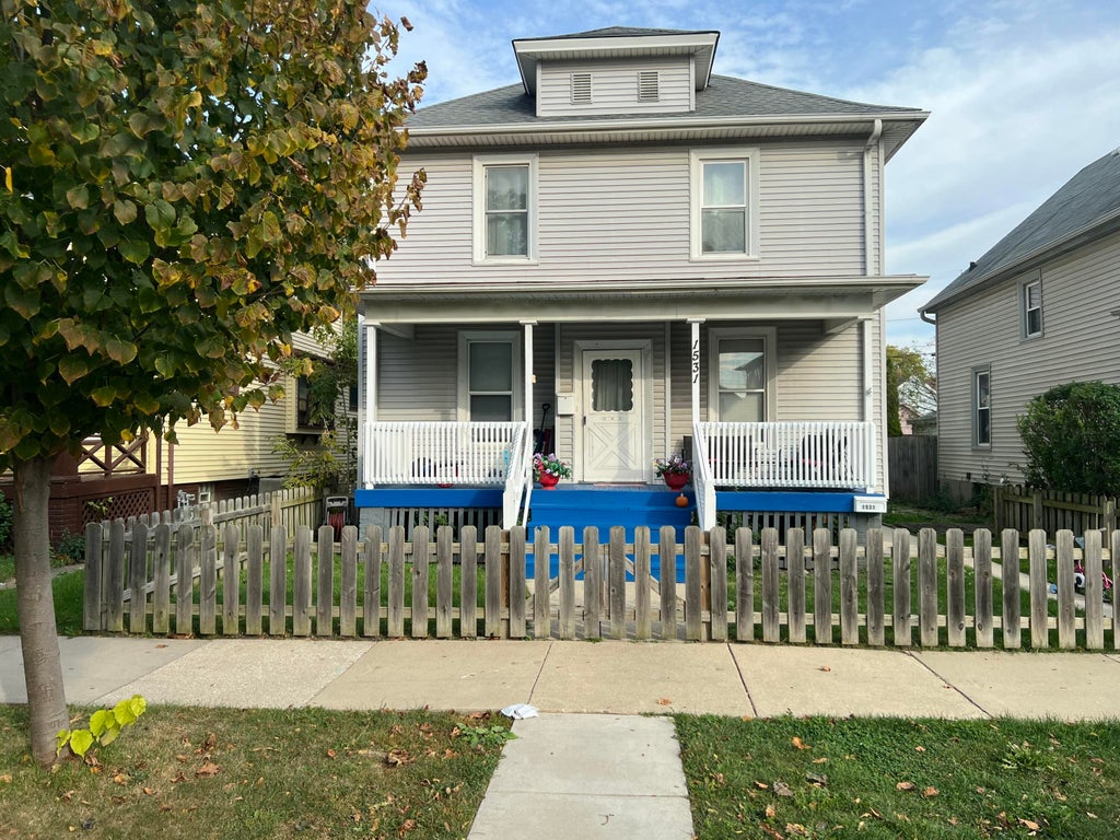 1531 Thurston Ave, Racine