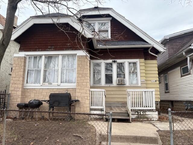 3920 N 22nd St A, Milwaukee