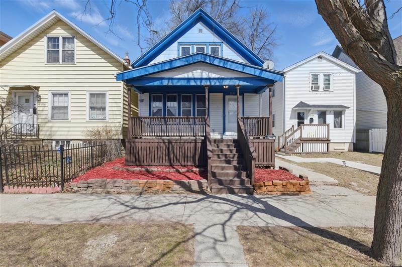 1330 W Scott St, Milwaukee