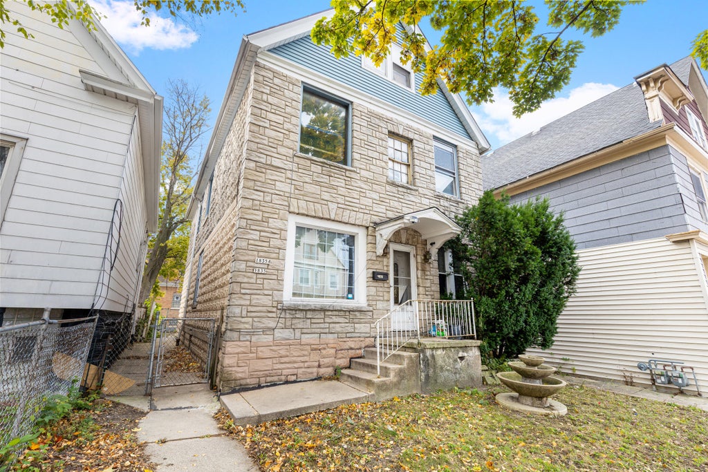 1835 W Becher St 1835a, Milwaukee