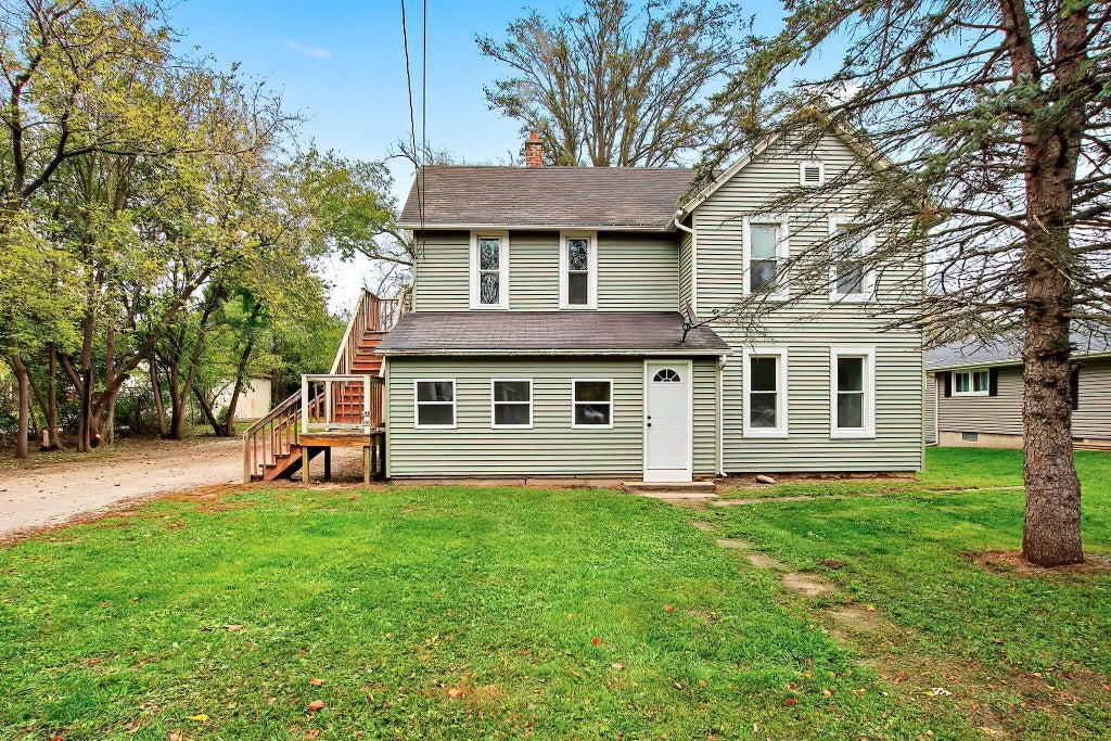 698 N 1st St 700, Palmyra