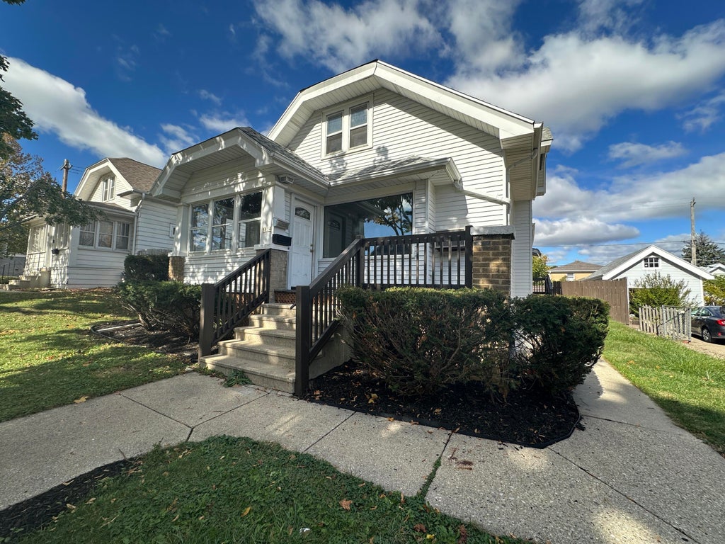 5834 W Madison St, West Allis