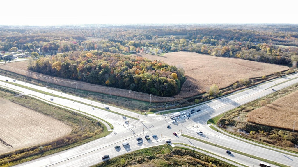 220 Old Green Bay, Somers