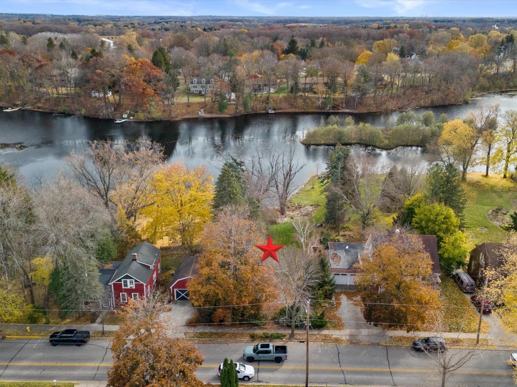 Lt2 Columbia, Cedarburg