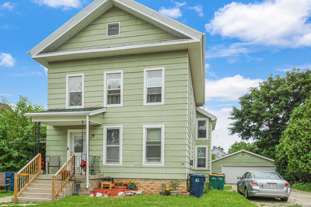 95 8th St, Fond Du Lac